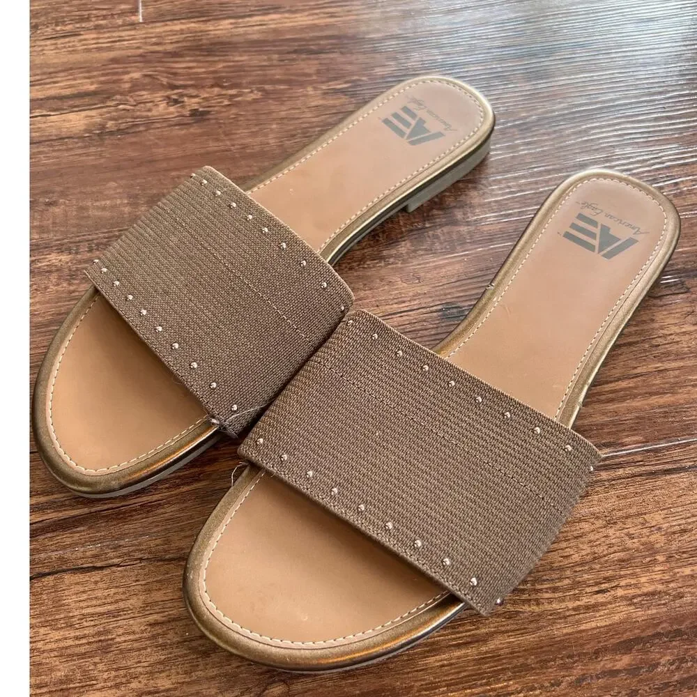 NEW American Eagle Sandals Slip On Brown Slides Flats Wide Strap Womens Size 9 - Picture 1 of 5